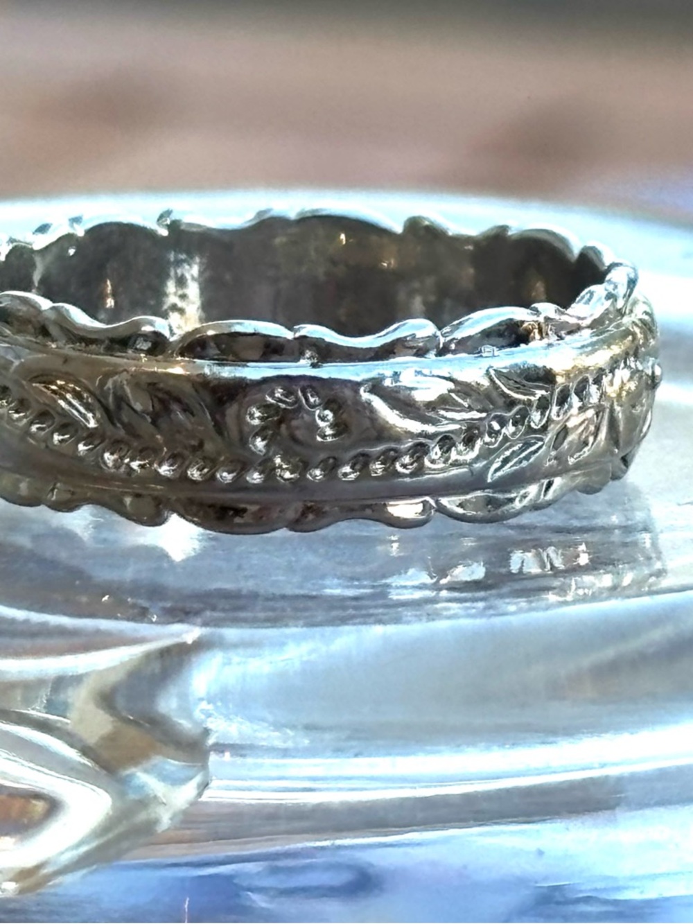 💗💗💗 Silver stamped 925 Floral Band Ring - untested size 9 have 2 - Picture 2 of 2